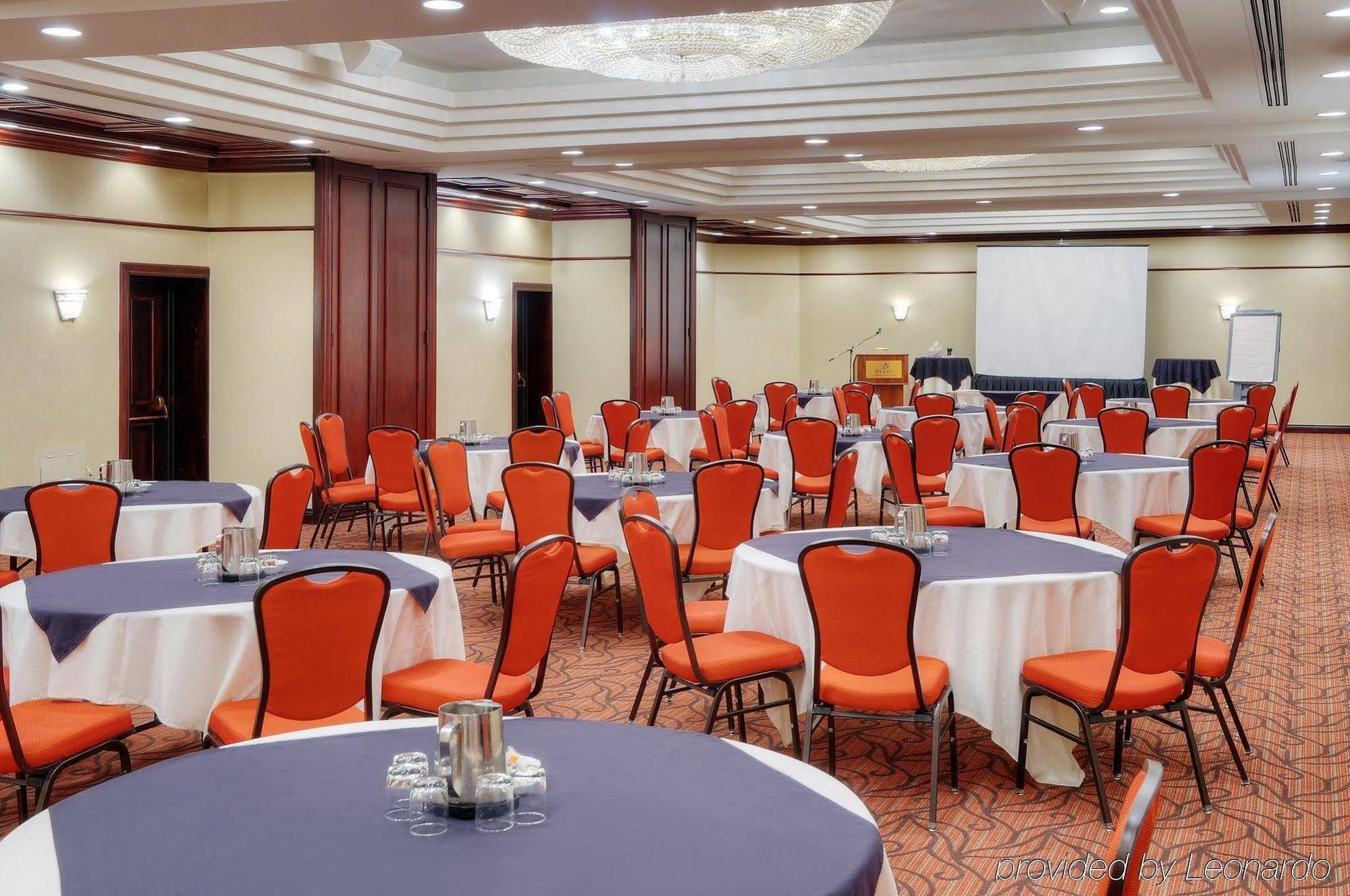 Delta Hotels By Marriott London Armouries Facilidades foto