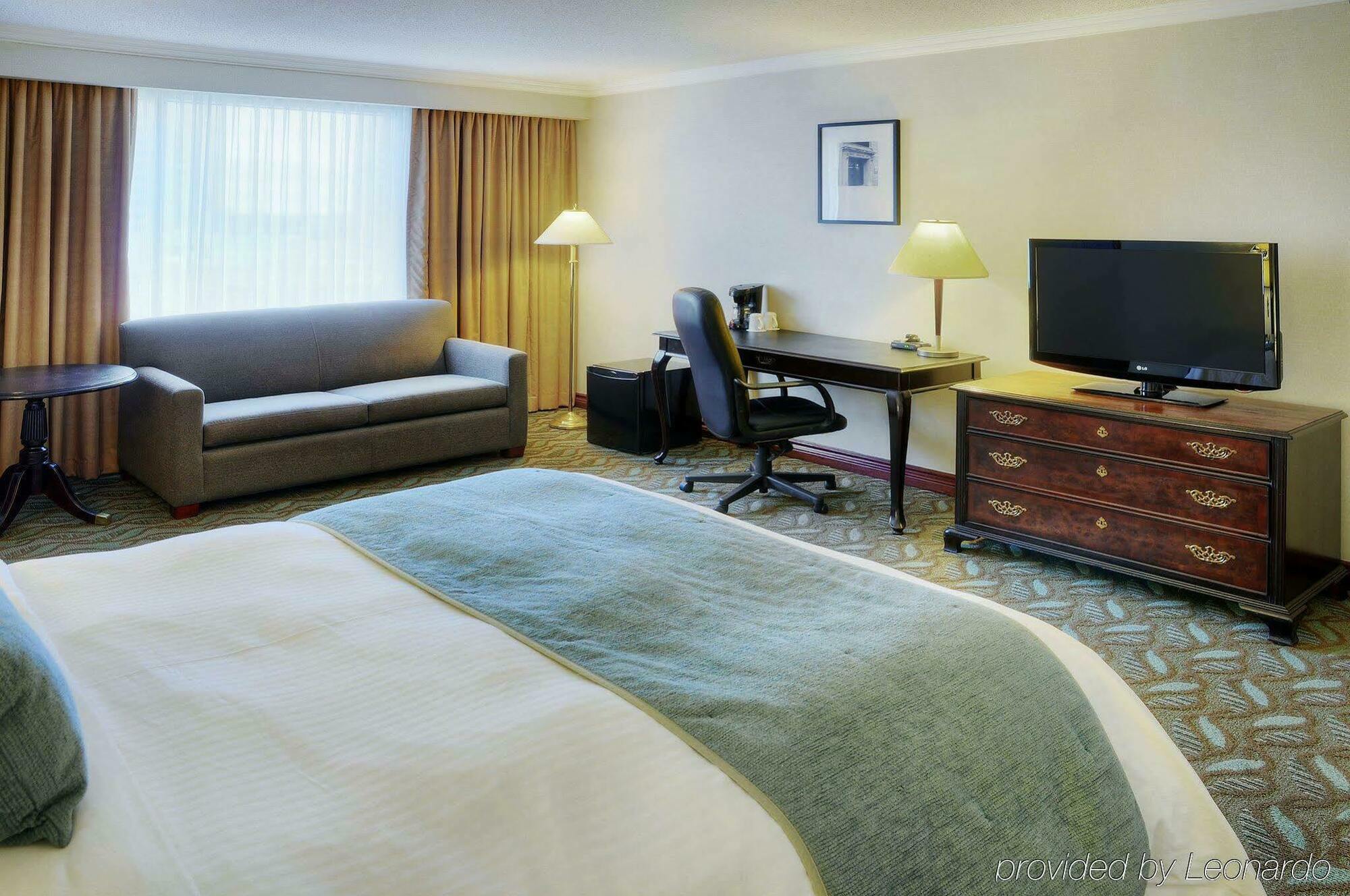 Delta Hotels By Marriott London Armouries Habitación foto